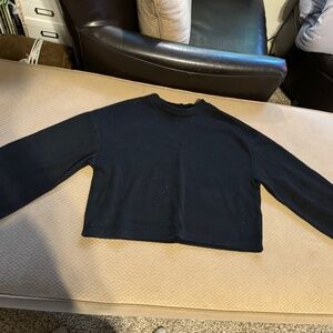 black cropped sweatshirt